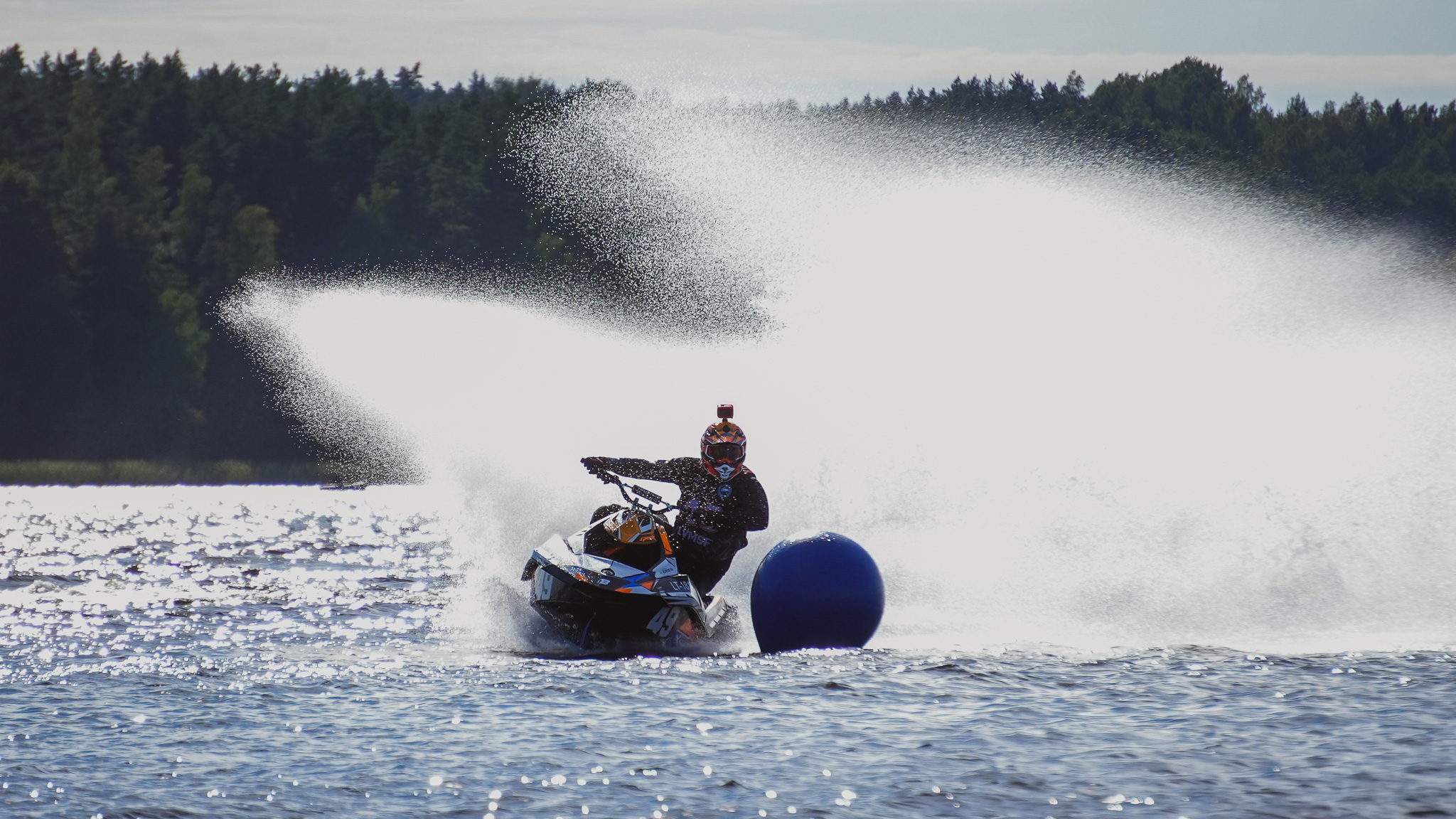 Tradicija tęsiasi: Zaraso ežere užvirs vandens motociklininkų kovos dėl prestižinių Baltijos šalių trofėjų